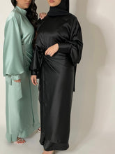 Charger l&#39;image dans la galerie, Silk dress (avec jupe tablier) - Noir