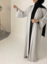 Charger l&#39;image dans la galerie, Kimono en satin mat - Gris perle